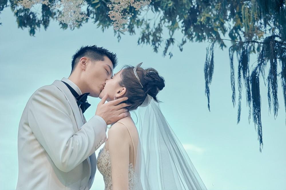 超级坦克消灭僵尸